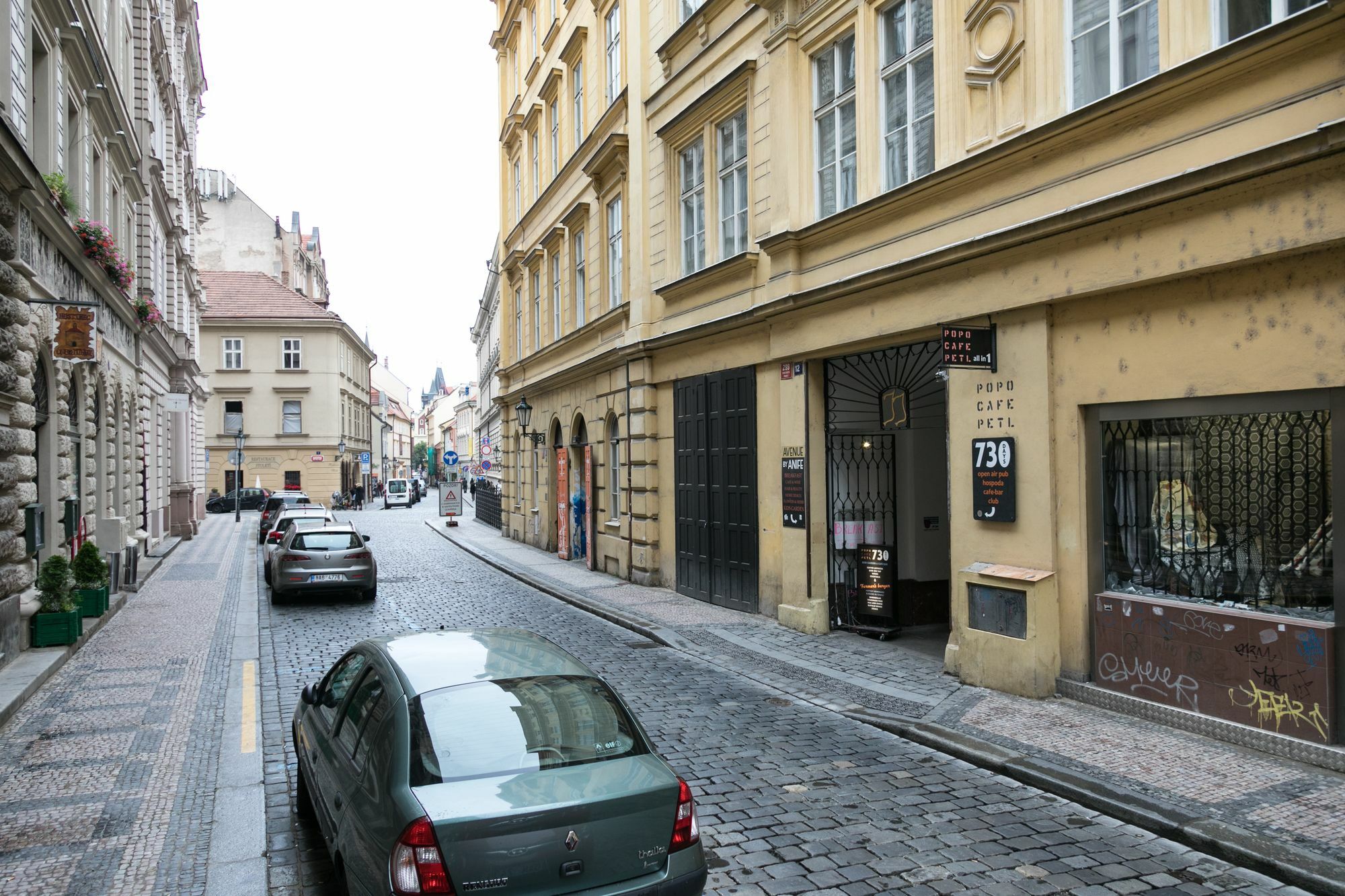 Welcome Charles Bridge Apartments Prague Extérieur photo